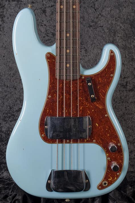 Fender Custom Shop Precision Bass Journeyman Relic Guitar Gallery