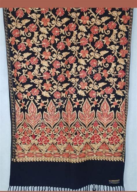 Kashmiri Wool Shawls Technics Embroidered At Rs 300 In Amritsar Id