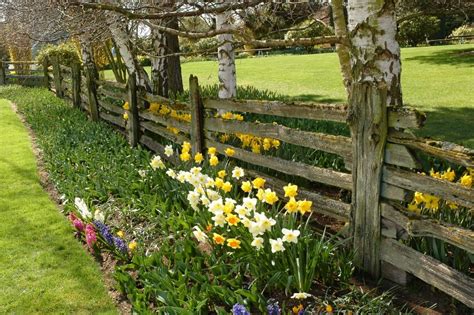 Beautiful Garden Fence Ideas