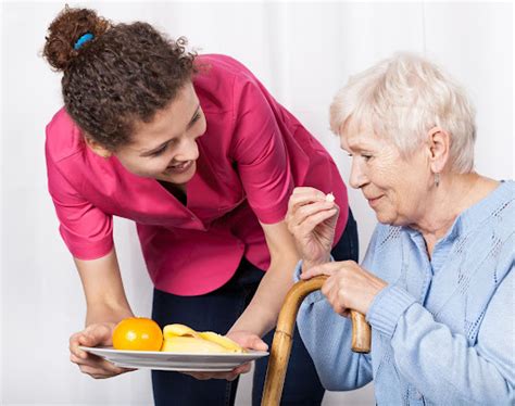 Alimentação saudável para idosos como montar uma dieta balanceada