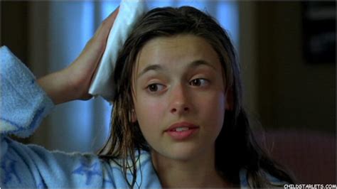 10 Hot Sexy Vivien Cardone Bikini Pics