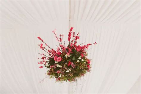 Hanging Flowers Wedding Decor Inspiration | Mid-South Bride