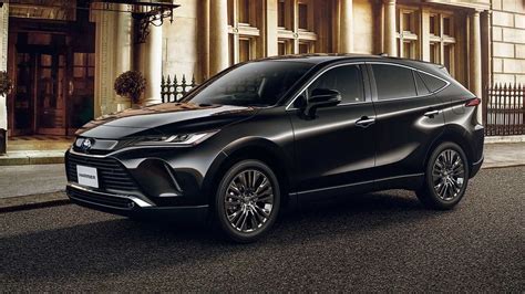 Toyota Reveals All New Harrier Suv With Bold Designs And Panoramic