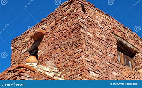 Hopi House in the Grand Canyon Village Editorial Photo - Image of brick, point: 143389916