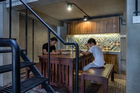 Keputih Boarding House By Andy Rahman Architect Online Architecture Brick Architecture