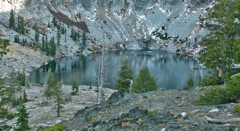 Papoose Lake - Trinity Alps - Michael Kauffmann