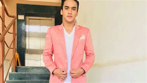 Stylebuzz Faisal Khan Breaks This Style Cliche India Forums