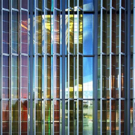 Pdf Glass Fins A Structural And Aesthetical Application In Glass