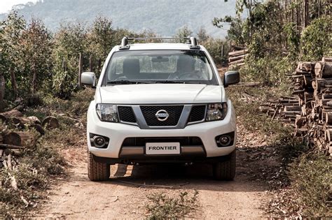 Autom Vel News Nissan Frontier S Rie Especial Anos