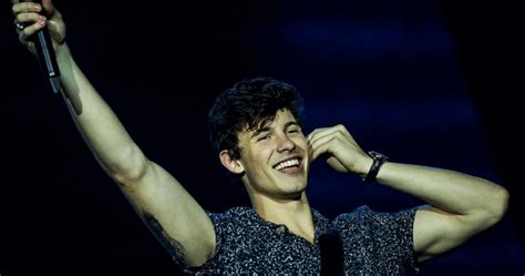 Shawn Mendes Chega Ao Brasil E Prova Mais Uma Vez Não Ter Misericórdia