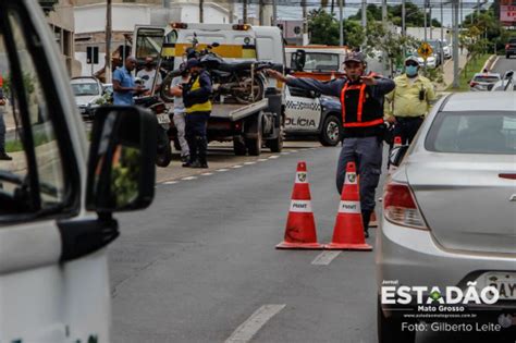 Fiscalização da Lei Seca prende nove motoristas embriagados e aplica 75