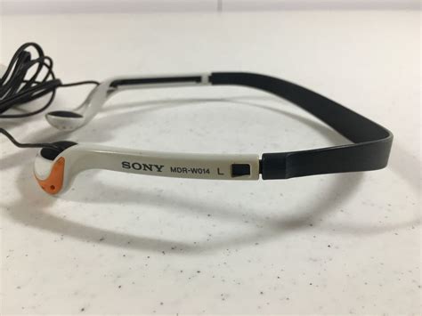 Sony Srf M85v Am Fm Walkman Mdr W014 Headphones Ebay