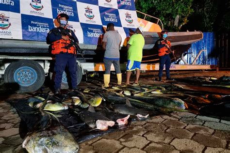 Interceptan Dos Lanchas Extranjeras E Incautan 806 Kilogramos De Pesca