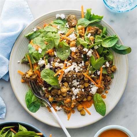 10 Min Lunch Middle Eastern Spiced Pulled Beef Salad With Chickpeas Harissa Dressing And Feta