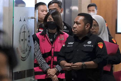 Helena Lim Resmi Jadi Tersangka Di Kasus Dugaan Korupsi PT Timah Cek