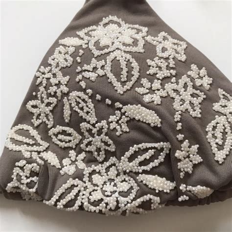 Bikini Twin Set Beige Decorato Con Applicazioni Di Depop