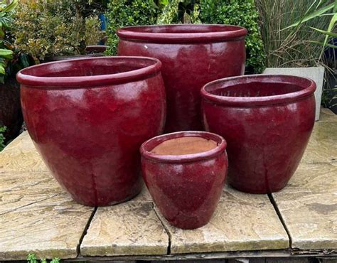 Glazed Ox Blood Red Rimmed Egg Pot World Of Pots