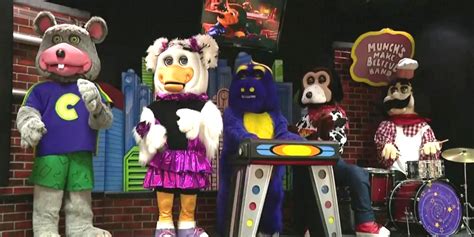 Chuck E Cheese Announces Its Removing Animatronic Bands From All