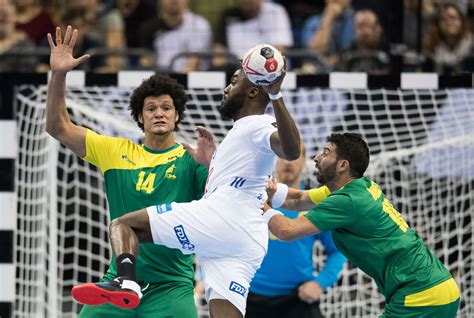 Handball Les Fran Ais Commencent Le Mondial Par Une Victoire P Nible