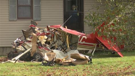 Two Killed When Small Plane Crashes Into Wisconsin Couple S Yard