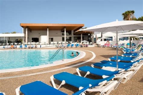 Hyde Park Lane Lanzarote Holidays To Canary Islands Broadway Travel