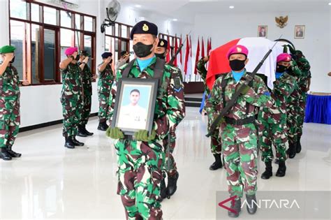 Dua Prajurit TNI AL Yang Gugur Di Nduga Naik Pangkat Anumerta