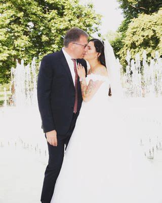Деси Цонева разделена с мъжа си навръх годишната им