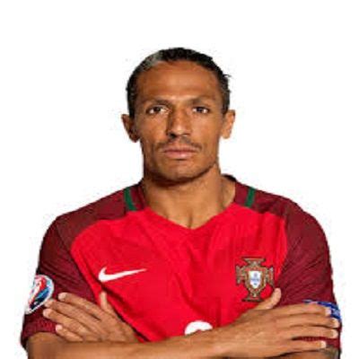 Bruno Alves Bio-salary, net worth, married, affair, dating, children, wife, relationship