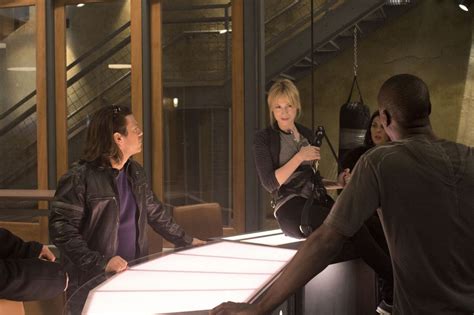 'Leverage' Season 5 debut finds the gang in Portland -- and isn't that ...