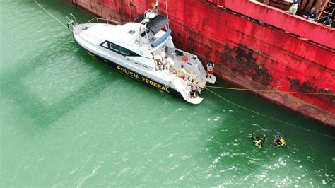 A Gazeta Pf Apreende Kg De Coca Na Em Casco De Navio Em Porto Na Serra