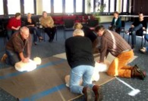 Schulung Im Umgang Mit Defibrillatoren ASB Ostwestfalen Lippe E V