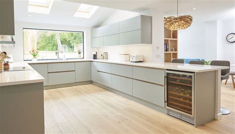 Modern Handleless Kitchen New Forest Interior Designs Ltd