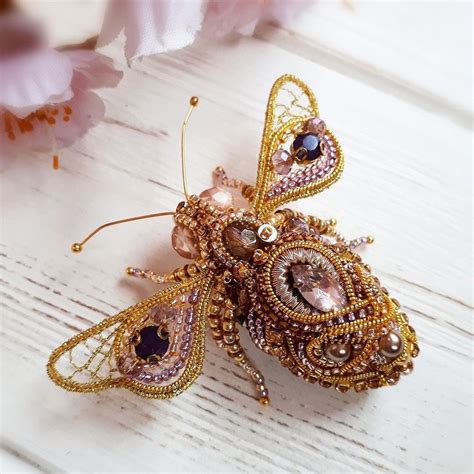 Pin By Ronda Grose On Beaded Critters Embroidery Jewelry Diy Beads