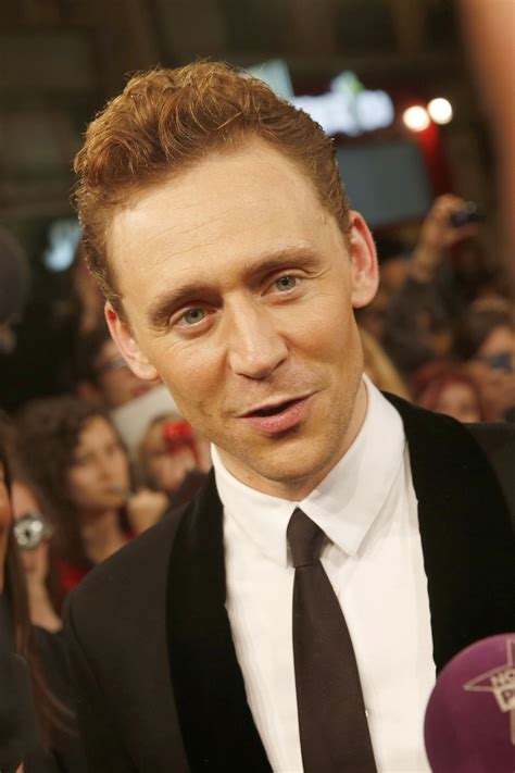 Tom Hiddleston Attends ‘thor The Dark World Premiere At Le Grand Rex