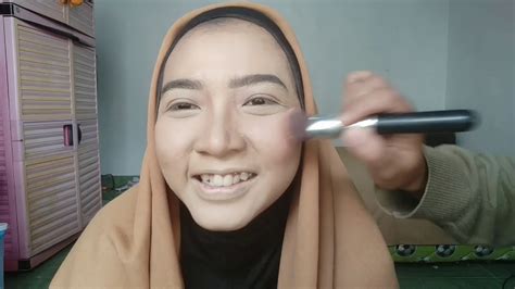 Tutorial Make Up Wisuda Kondangan Di Kulit Sawo Matang Anti Abu Abu