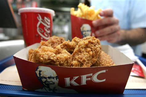 Woman Spends Week In Kfc After Breakup Popsugar Love And Sex