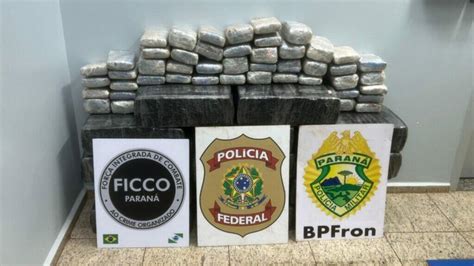 Após denúncia de carregamento de droga PF do Paraná apreende 300 kg de