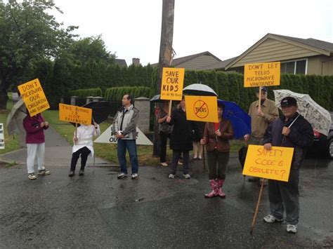 Vancouver Residents Protest New Telus Cell Phone Tower Bc Globalnewsca