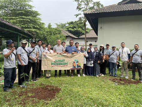 Jagat Satwa Nusantara Jumat Menanam Di Taman Burung Jagat Satwa