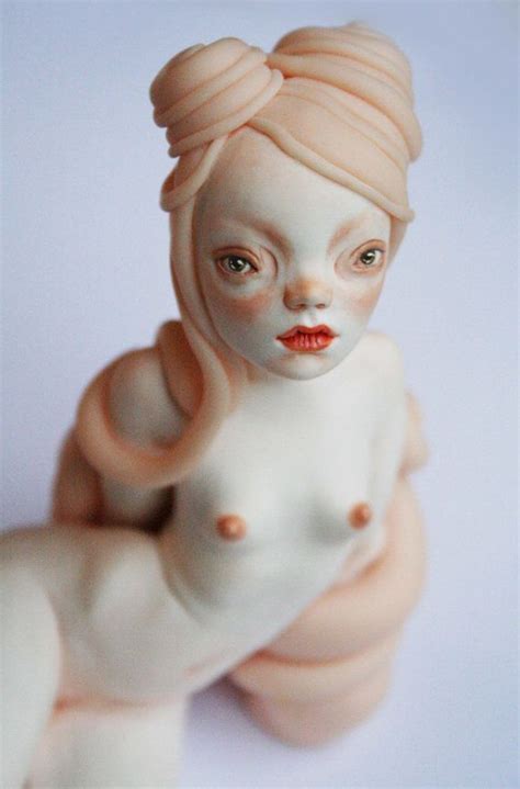 Pin De Marco Antonio Casta U F Eda T En Doll Escultura Belleza