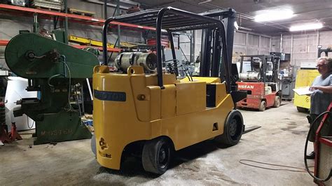 Lb Cat Towmotor Forklift For Sale Ton Call