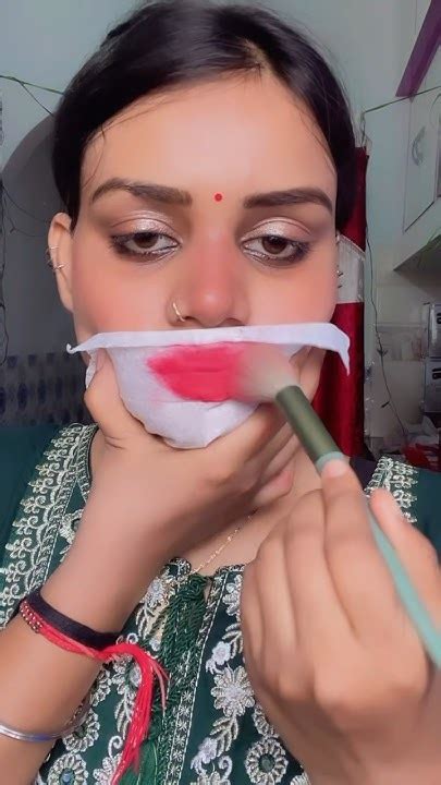 Tissu Lipstick Hack 💄but Not Working Hack 🥺youtubeshorts Shortvideo