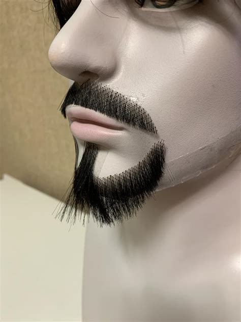 🧔 борода и усы реалистичные — накладка на сетке чёрного цвета — цена ...