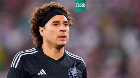 Felices 18 Guillermo Ochoa celebra su mayoría de edad con el Tri