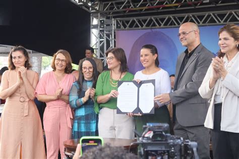 Governadora Raquel Lyra lança Programa Mães de Pernambuco SEE