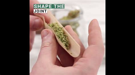 How To Roll A Joint Without A Filter Youtube