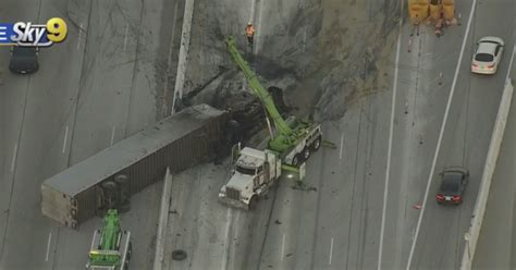 Big Rig Crash Closes 210 Freeway In Lake View Terrace Cbs Los Angeles