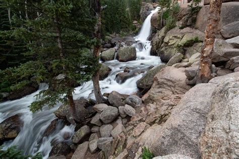 21 Easy Hikes In Rocky Mountain National Park With Stunning Scenery