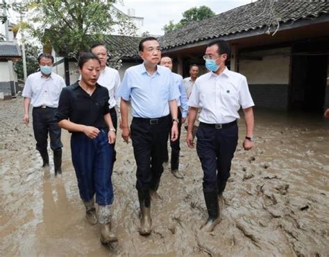 兩會︱李克強結束10年總理生涯 出身共青團推崇「大道至簡」 星島日報