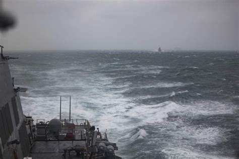 A Week After Chinas War Games Us And Canadian Warships Sail Through